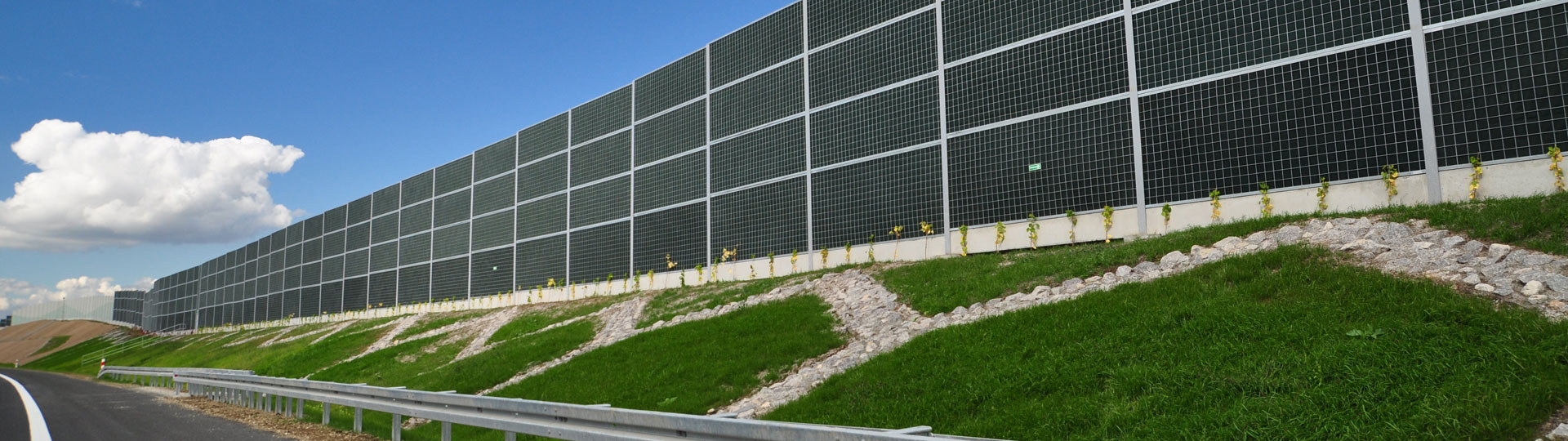 bullerplank bullerskydd bullerskyddskärm akustiska skärmar grön vägg Polen